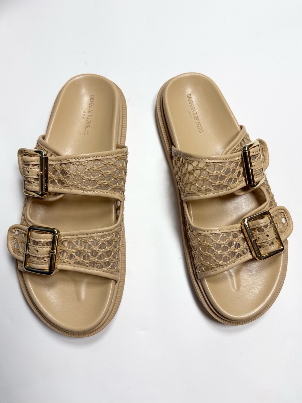 Banana Republic Double Strap Buckle Sandel in blonde New with Tag S-545 Sz 7.5
